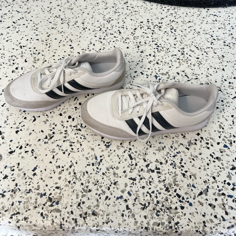 Women’s Adidas sneakers